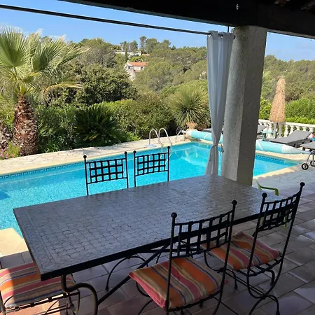 Bed & Breakfast Saint Esprit 3*