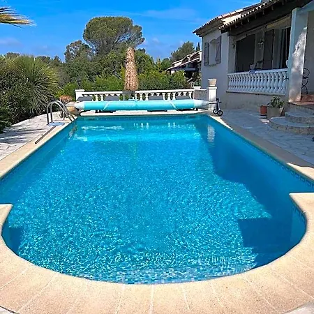 Saint Esprit Bed and breakfast 3*